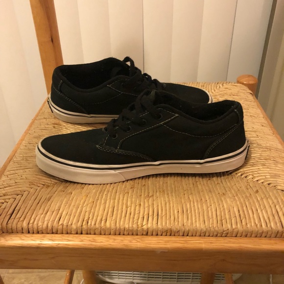 Vans - Picture 5 of 7